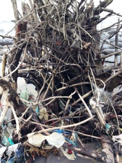 amas de bois et de fils 2