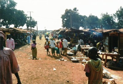 photo : serge marcel roche (copyright) rue du marché
